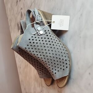 Western Style Sandles